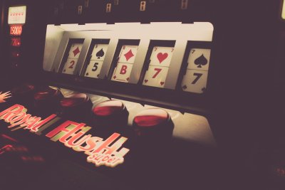 Storten en Uitbetalen in een Online Casino - Een Gids voor Veilige Transacties en Spannende Winsten